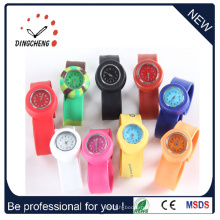 Силиконовые модные женские фирменные наручные часы (ДК-100)